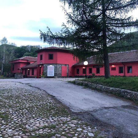 Zlatna Ribka Motel Kokolyane Ngoại thất bức ảnh
